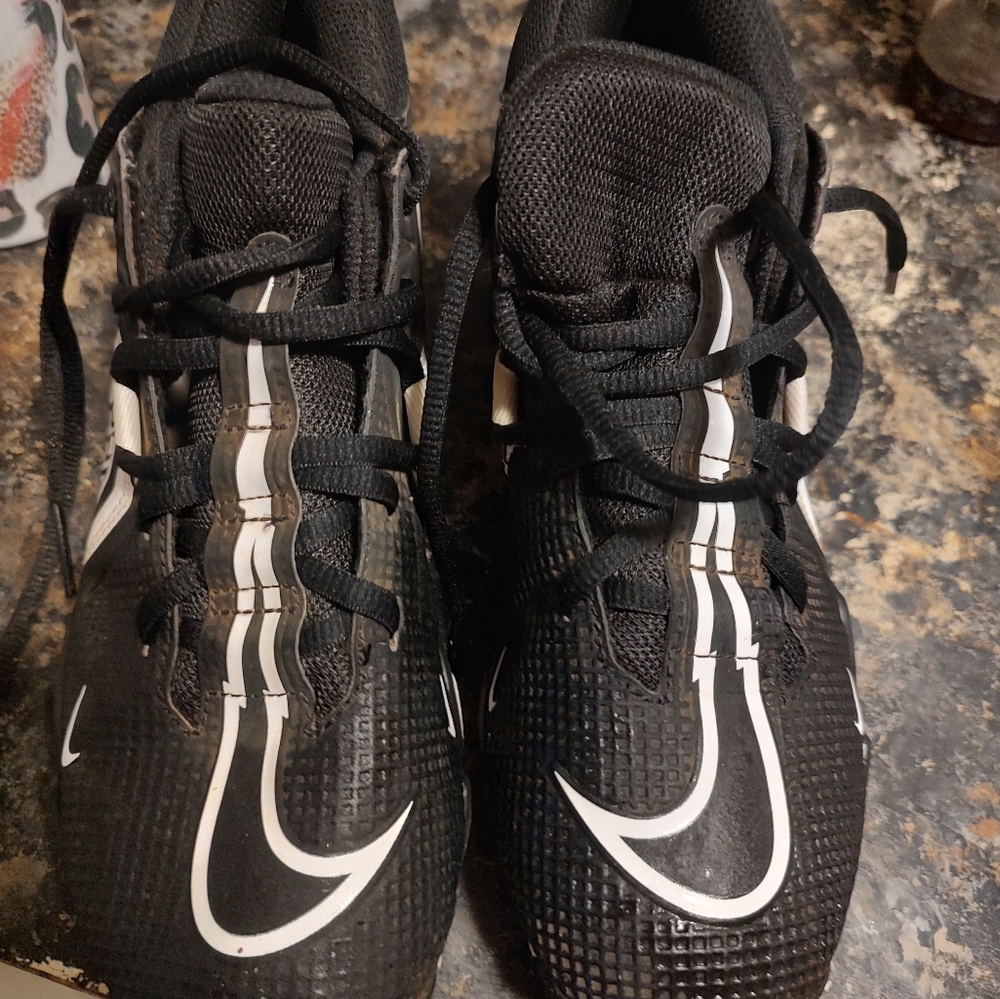 Men's size 6.5 baseball cleats for sale, make me an offer ‼️ Worn to tryouts tha